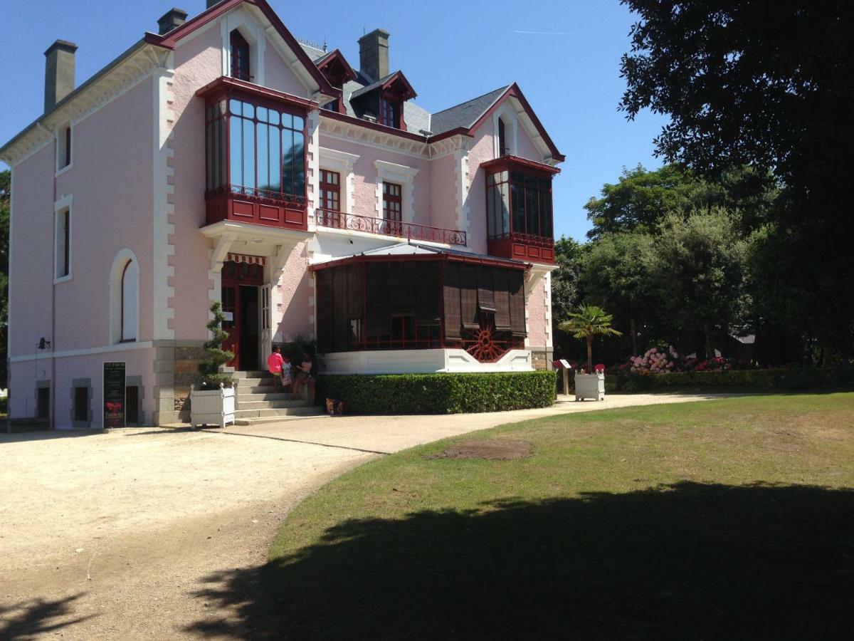 Ferienwohnung Le Platgousset Granville Exterior foto